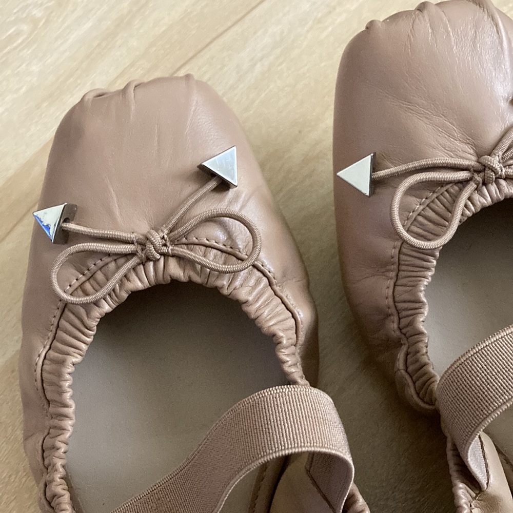 Schutz Fanny Leather Ballet Flats Tan Nude Brown Strap Scrunchy size 8 - Picture 5 of 8